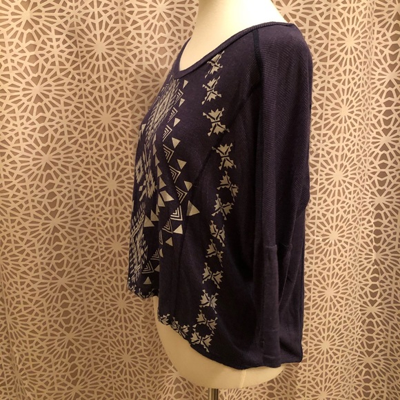 Blu Pepper Blue & White Cute Tribal Print Top - Picture 6 of 7